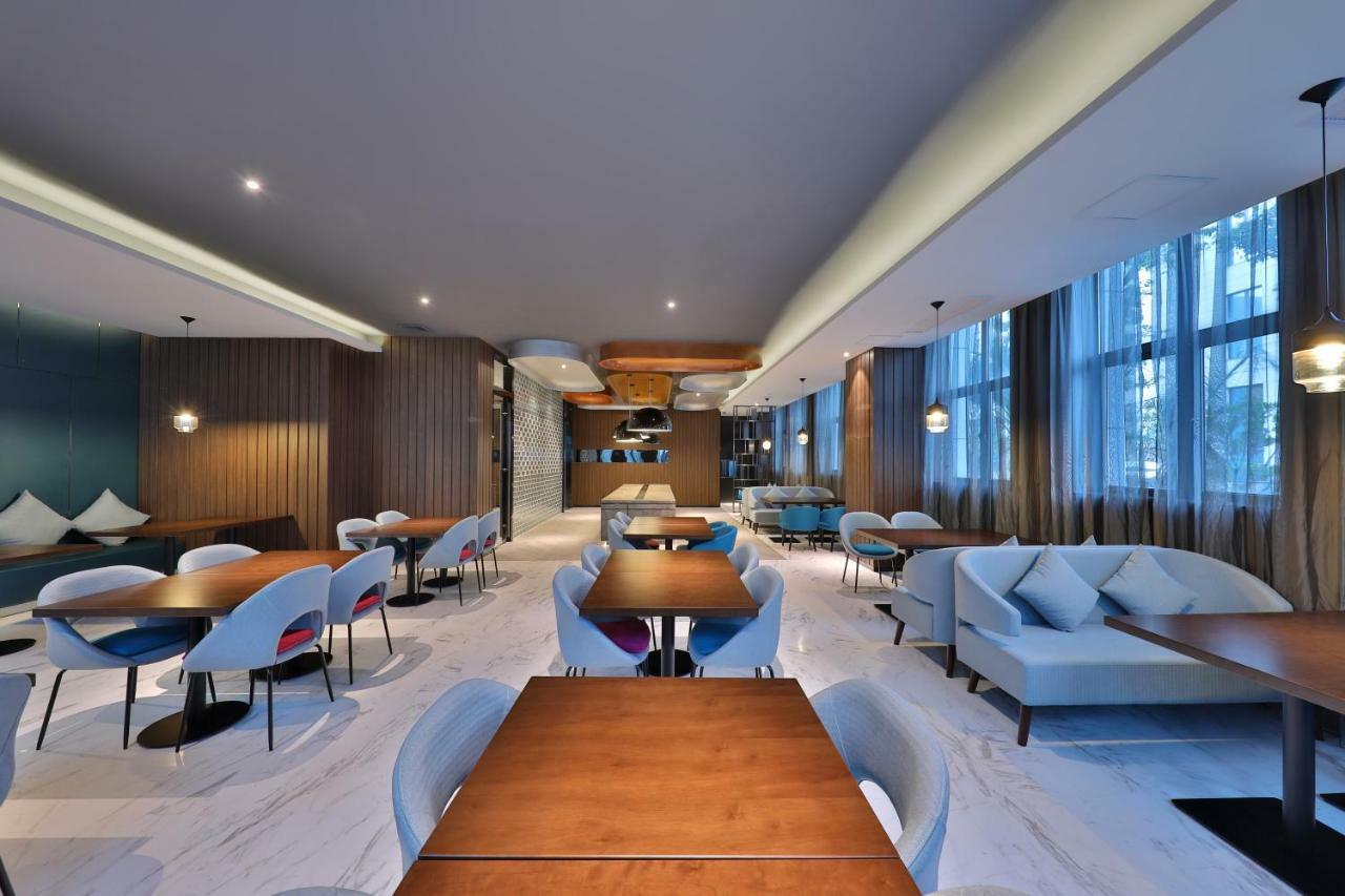 Orange Hotel Shanghai Pudong Airport Exterior foto